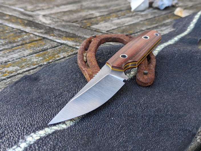 573 EDC Stahl Böhler M390 Griff Oldschool Micarta Länge 187 Klinge 90 PREIS 380€ 573 EDC Stahl Böhler M390 Griff Oldschool Micarta Länge 187 Klinge 90 PREIS 380€