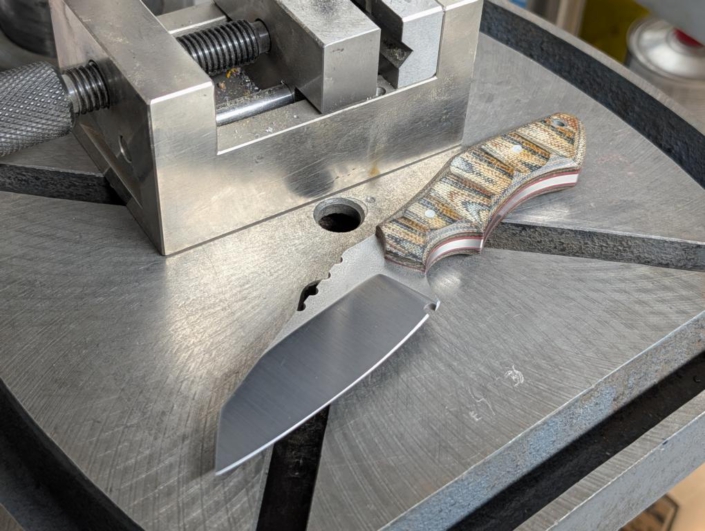 625 EDC Stahl Böhler M390 Griff Canvas Micarta Länge 180 Klinge 85 PREIS 350€ 625 EDC Stahl Böhler M390 Griff Canvas Micarta Länge 180 Klinge 85 PREIS 350€